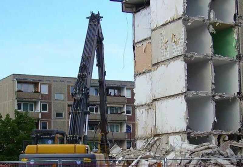 Сколько зданий в Баку непригодны к эксплуатации?