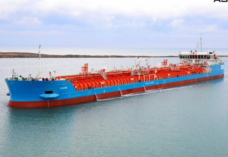 Азербайджан планирует строительство сухогрузов и танкеров в Астрахани
