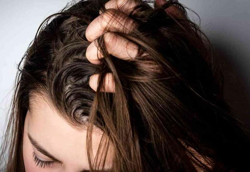 Раскрыта причина быстрого загрязнения волос