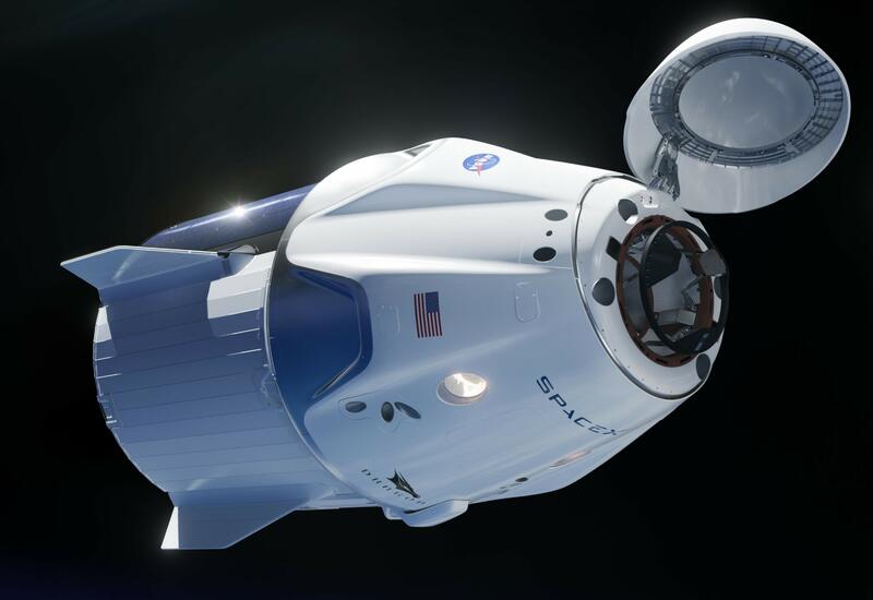 Перенесен первый полет американского туристического корабля к МКС