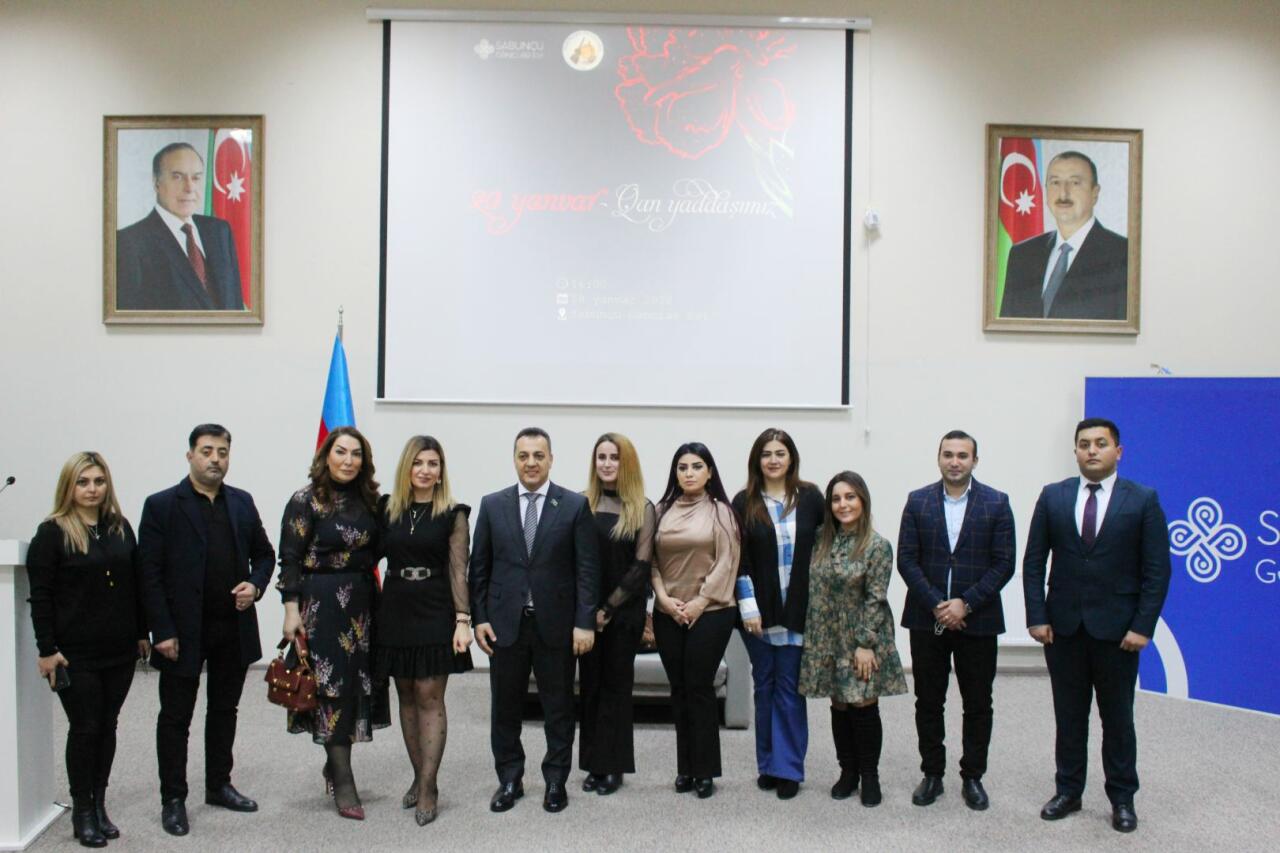 Азербайджанская молодежь почтила память жертв трагедии 20 Января