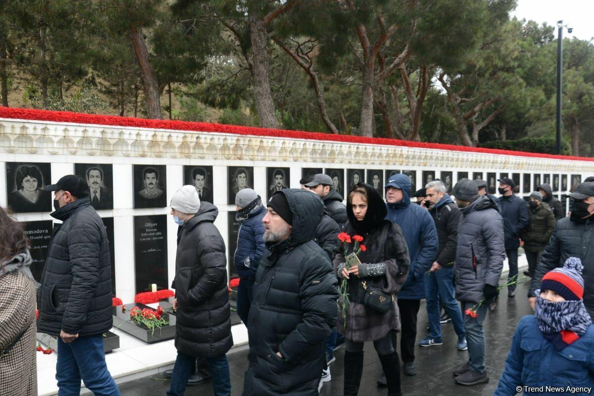 Азербайджанский народ чтит светлую память жертв трагедии 20 Января