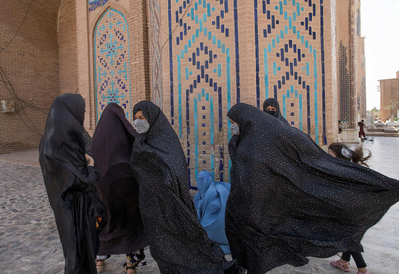 Талибы провели переговоры с афганскими активистками