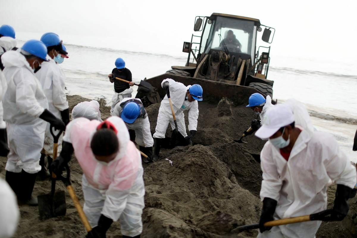 Перу страдает от разлива нефти