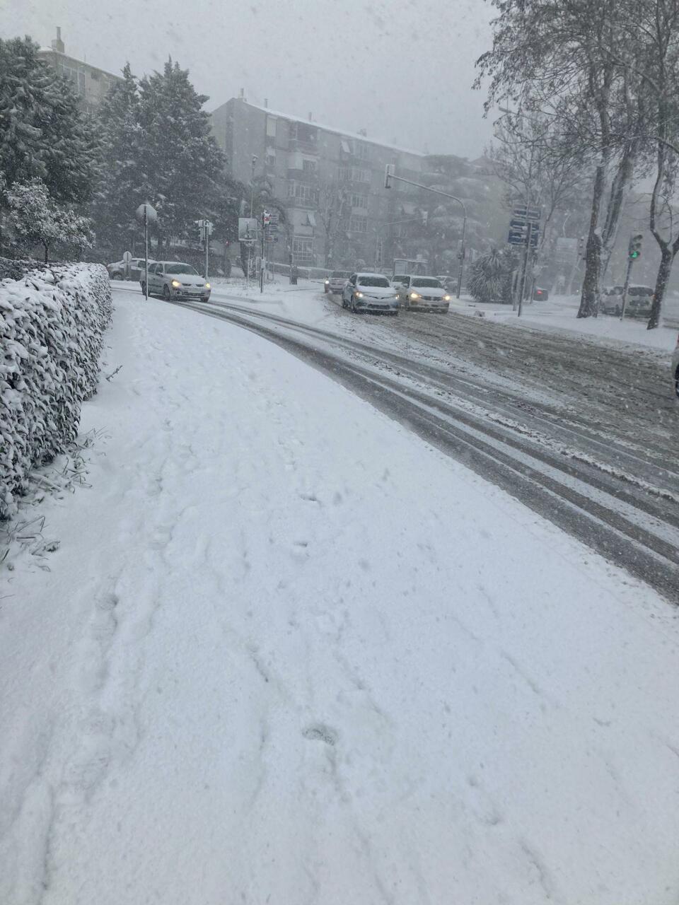 В Анталии впервые за 29 лет выпал снег