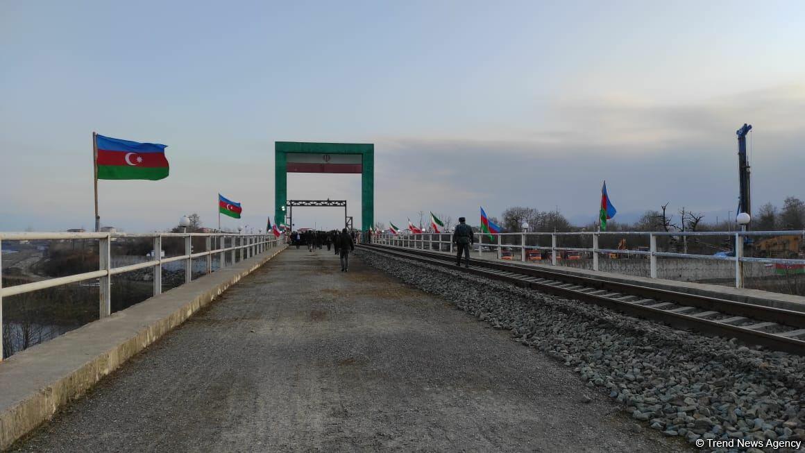 Заложен фундамент нового моста через реку Астарачай