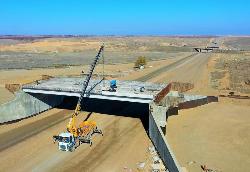 В Карабахе началось строительство и восстановление девяти автодорог