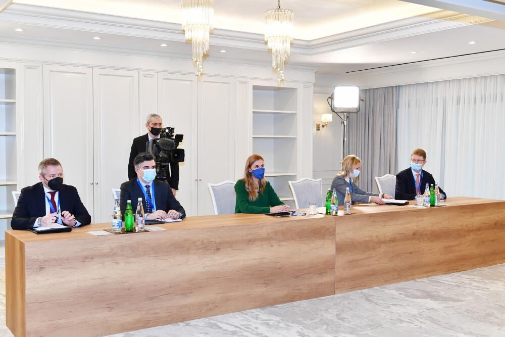Президент Ильхам Алиев принял делегацию, возглавляемую Еврокомиссаром по энергетике