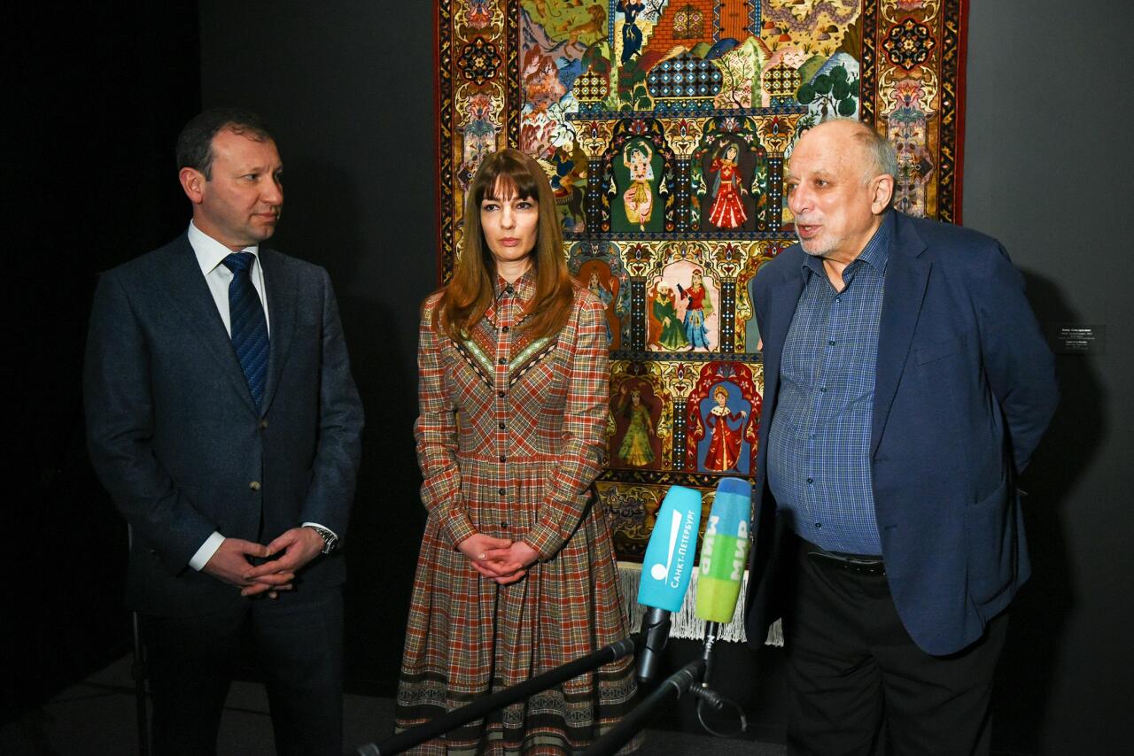 В Санкт-Петербурге открылась выставка к 880-летию Низами