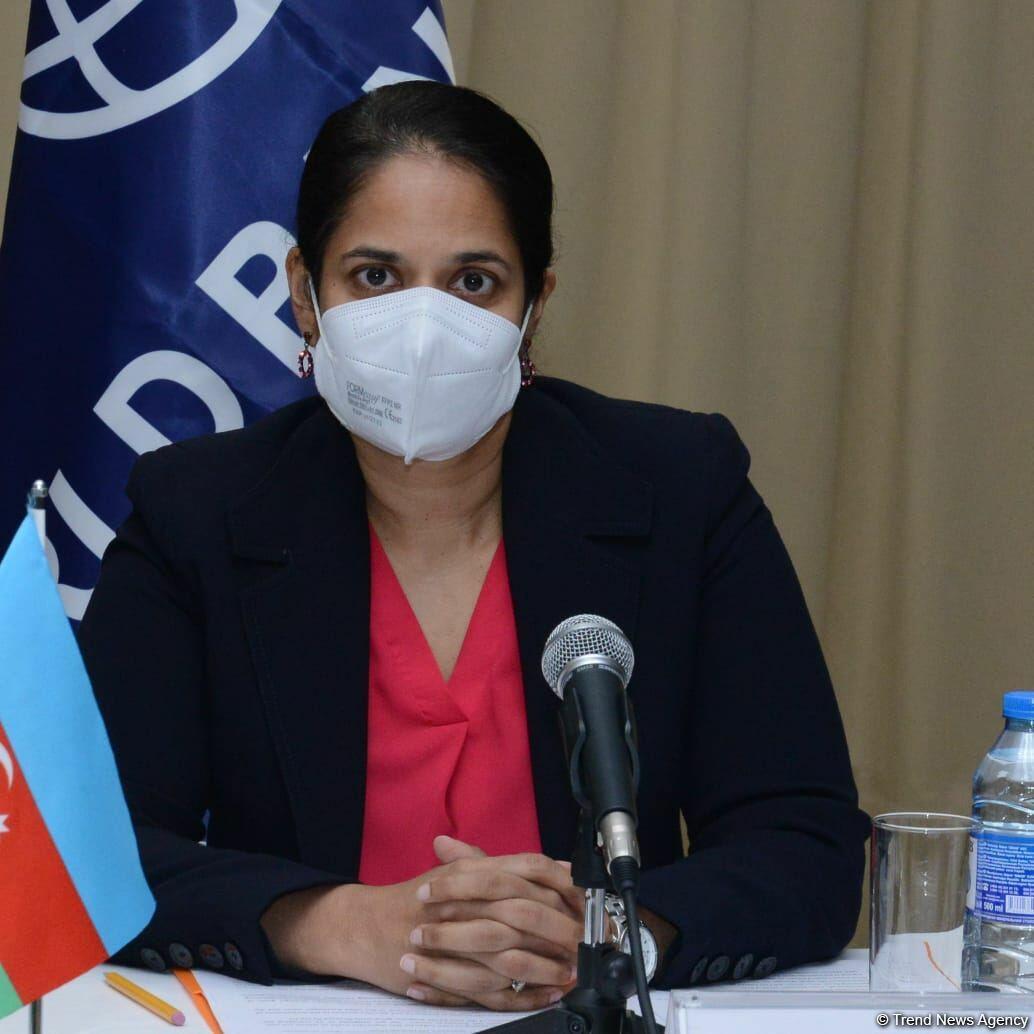 Wb eu. Eva Maria Melis - World Bank Group Governance in Azerbaijan.