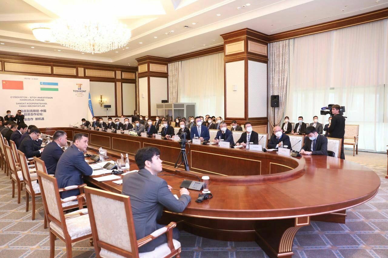 Договор узбекистан. Министр коммерции кнр ван вэньтао. tashkent international investment forum 2022. круглый стол в узбекистане налоговый. embassy of uzbekistan in china.