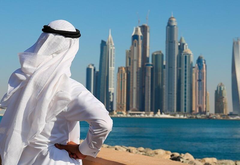 ОАЭ снимают запрет на выезд из страны для непривитых подданных