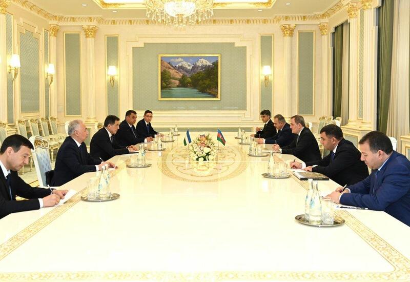 Джейхун Байрамов на переговорах с узбекским коллегой