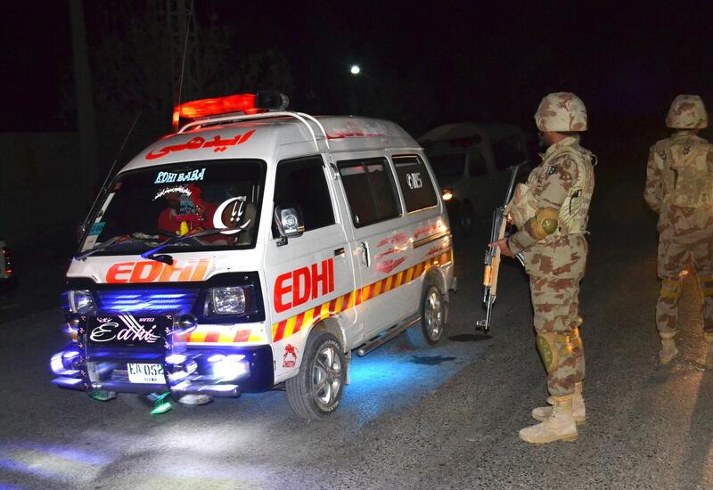Сильный взрыв в пакистанском Карачи