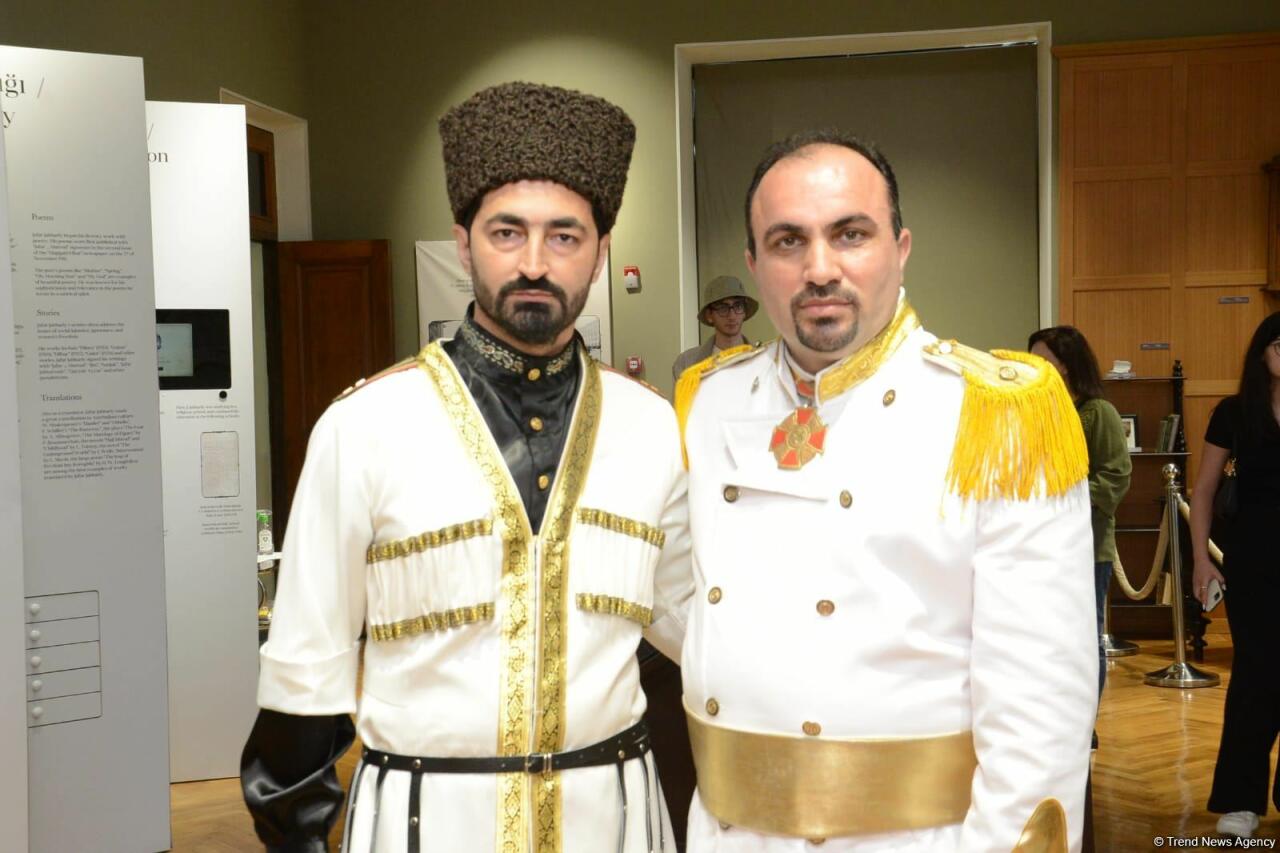 Театральный подарок к Международному дню музеев: в Баку показали спектакль о жизни Хуршидбану Натаван