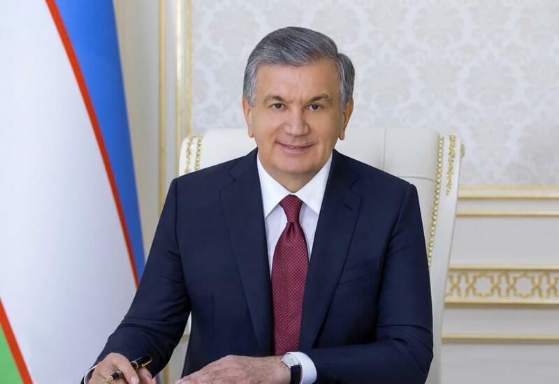 Шавкат Мирзиёев поздравил Президента Ильхама Алиева