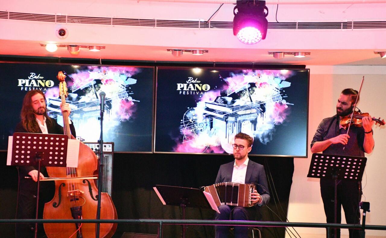 Первый Международный фортепианный фестиваль в Баку открылся выступлением Реми Женье и танго