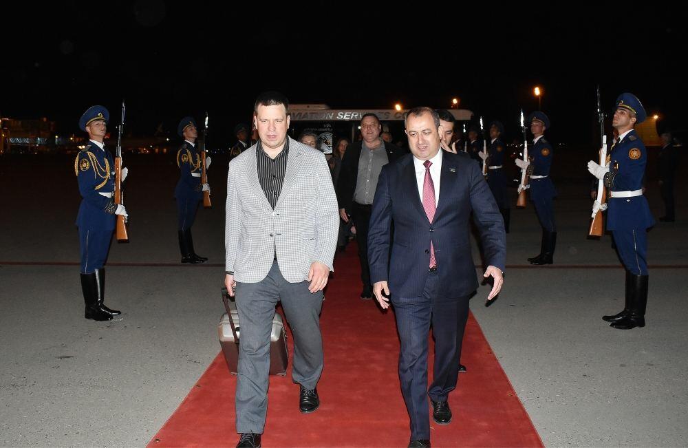 Председатель парламента Эстонии прибыл с визитом в Азербайджан