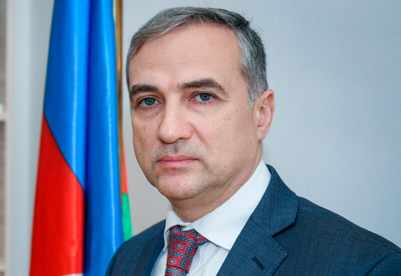 Поведение Пашиняна и Макрона говорит о том, что Армения не готова к миру