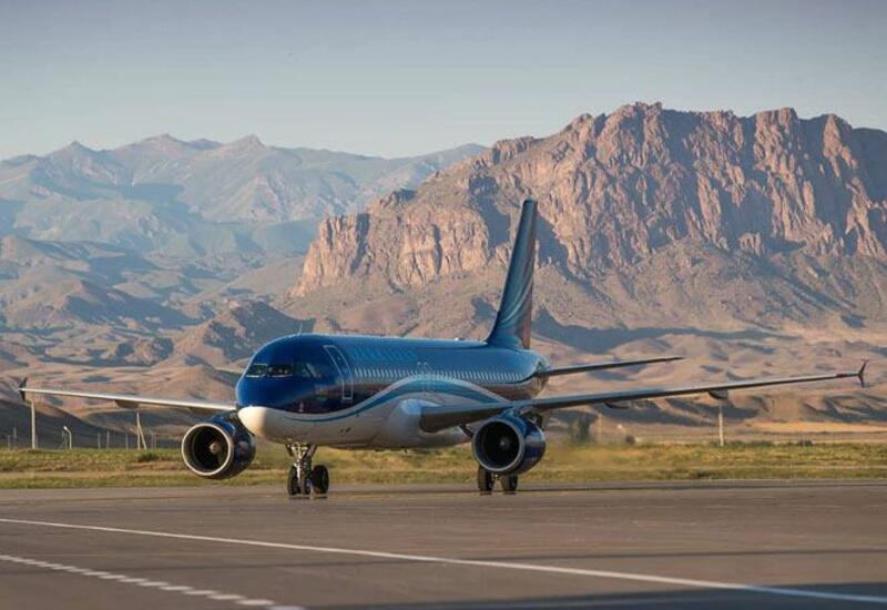 Самолет рейса Баку-Нахчыван вернулся в аэропорт из-за грозы