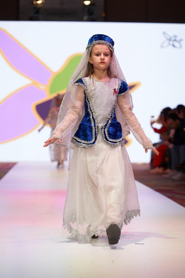 На Azerbaijan Fashion Week 2022 на подиум вышли модели разного возраста, роста и веса