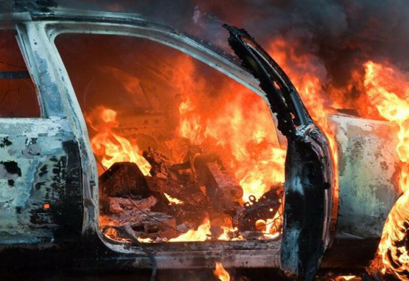 В Сабирабаде сгорел автомобиль