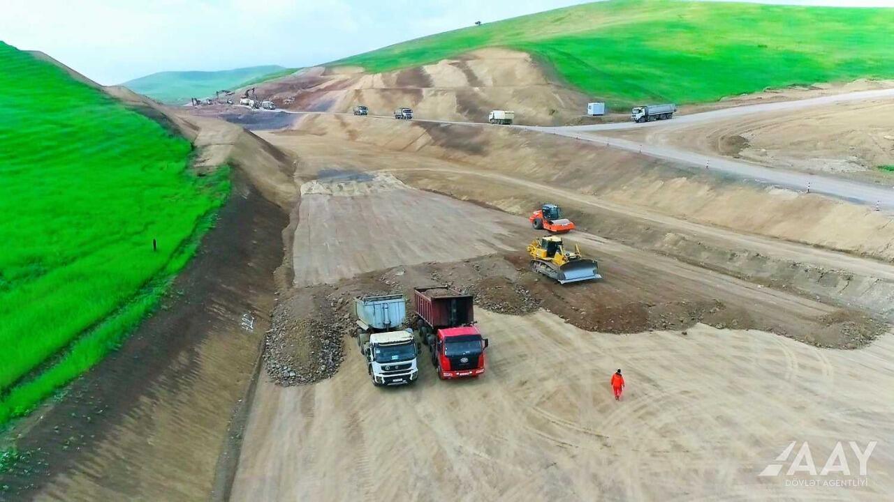 Строительство дороги Физули-Гадрут продолжается быстрыми темпами