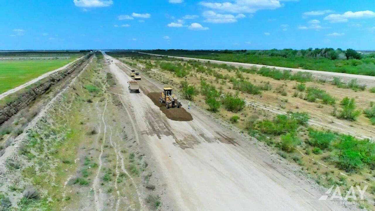 Реконструируется дорога, охватывающая три населенных пункта Нефтчалы