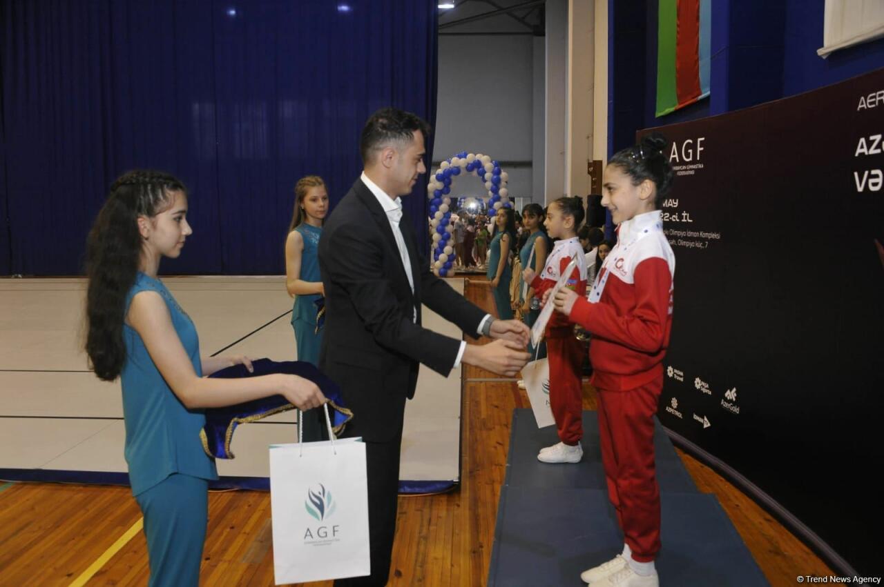 Состоялась церемония награждения победителей 6-го Первенства Баку по аэробной гимнастике в возрастной категории "дети"