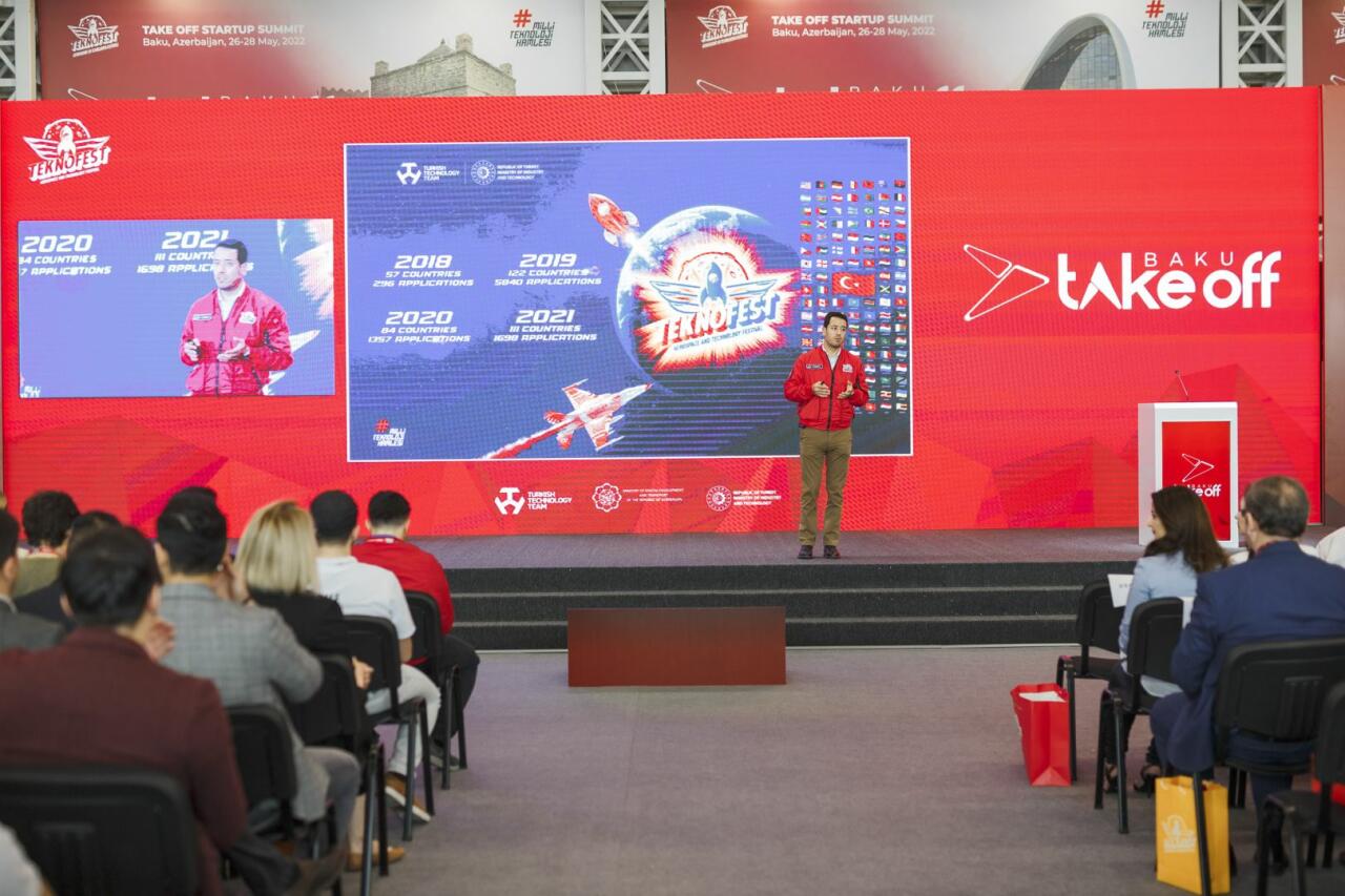 Открылся международный стартап-саммит "Take Off Baku"