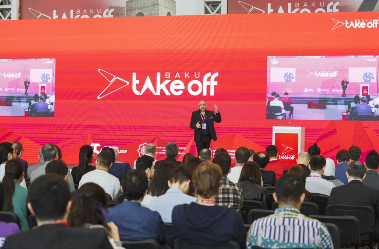 Открылся международный стартап-саммит "Take Off Baku"