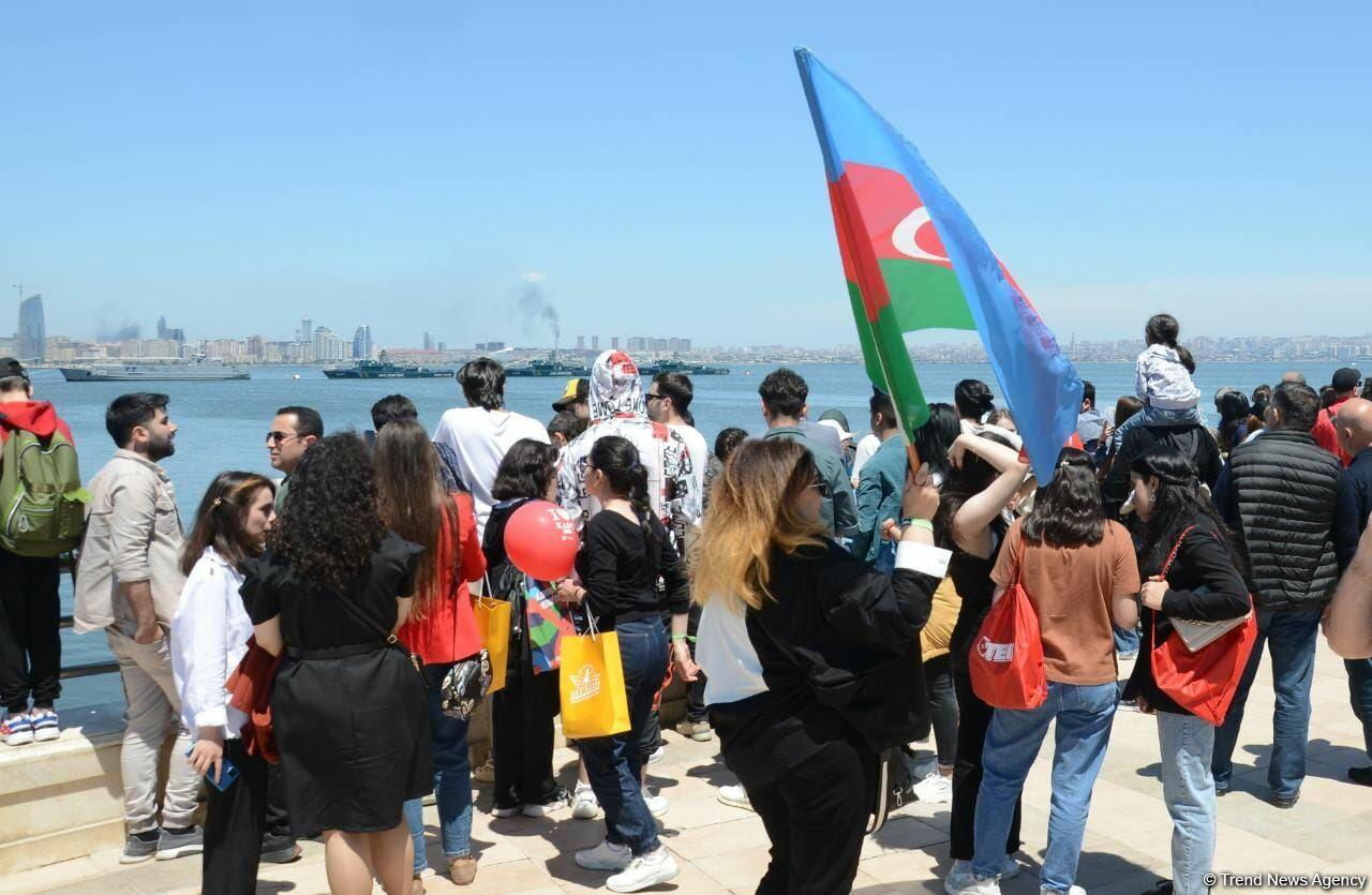 Фотосессия с фестиваля TEKNOFEST в Баку