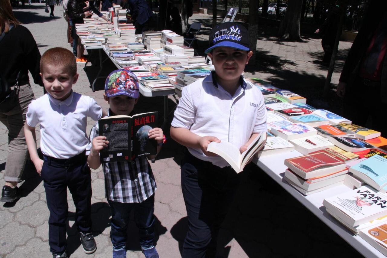 В Баку состоялось открытие первого Фестиваля литературы и книг тюркского мира