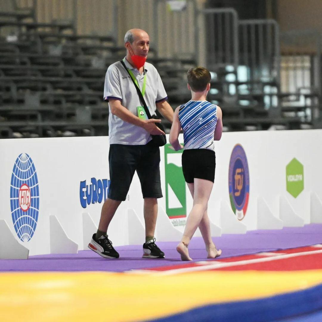 Азербайджанский гимнаст завоевал золотую медаль на международном турнире в Италии