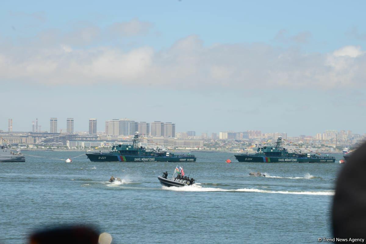 Специализированные войска ВМС Азербайджана выполнили различные маневры в рамках фестиваля TEKNOFEST