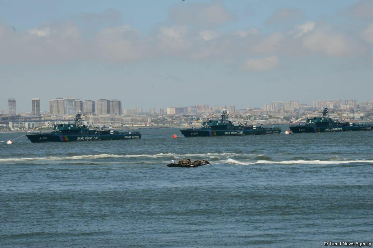 Специализированные войска ВМС Азербайджана выполнили различные маневры в рамках фестиваля TEKNOFEST