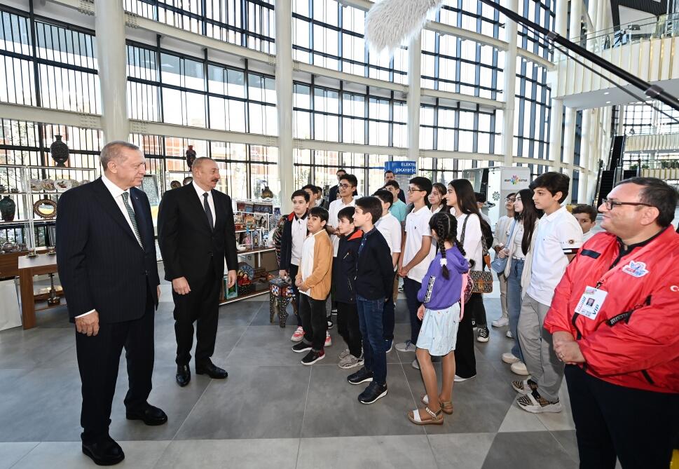 Президент Ильхам Алиев и Президент Реджеп Тайип Эрдоган приняли участие в открытии Бакинского центра ASAN xidmət номер 7 и центра Bilim Bakı