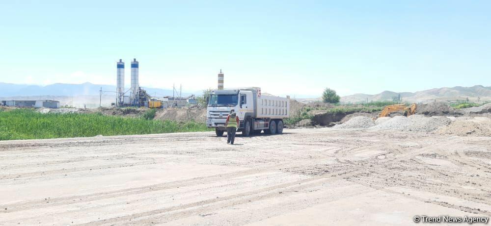 На автодороге Ахмедбейли-Горадиз-Миндживан-Агбенд начнутся работы по асфальтированию