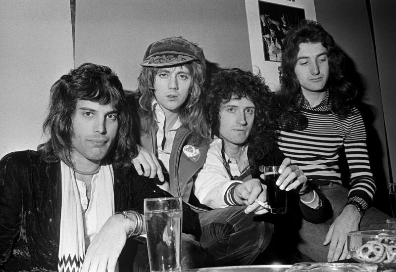 Группа Queen выпустит неизданную песню Фредди Меркьюри