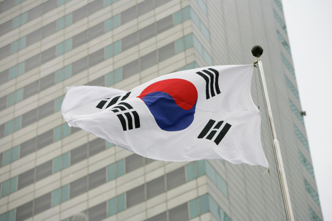 Южная Корея сократит расходы на оборону