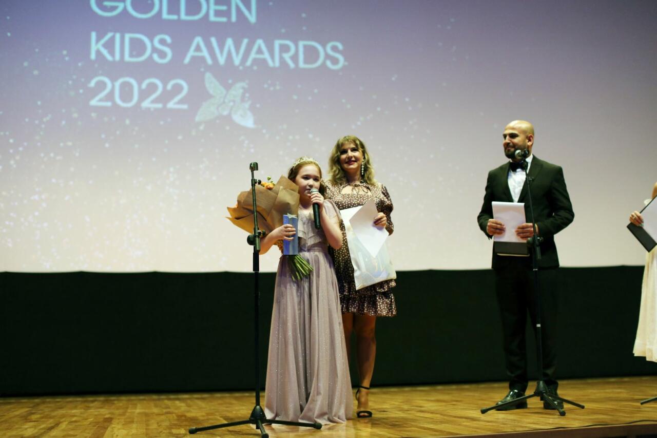 Состоялась церемония награждения "Золотые дети Азербайджана" с участием звезд эстрады, кино и телевидения