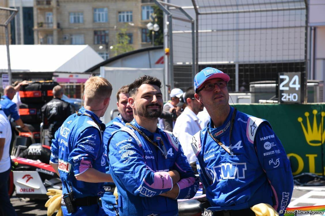 В Баку стартовала финальная гонка Гран-при Азербайджана "Формулы-1"