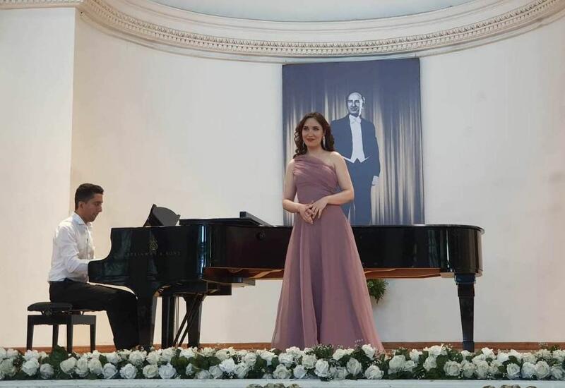 В Баку стартовал Международный конкурс вокалистов имени Бюльбюля