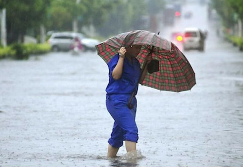 Дождь на китайском. Муссонные дожди в Китае. Из-за проливных дождей Китая. Из-за проливных дождей на юге Китая. Дождь есть.