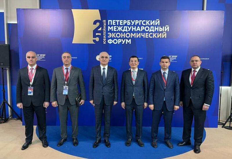 Делегация во главе с Шахином Мустафаевым приняла участие в Международном экономическом форуме в Санкт-Петербурге
