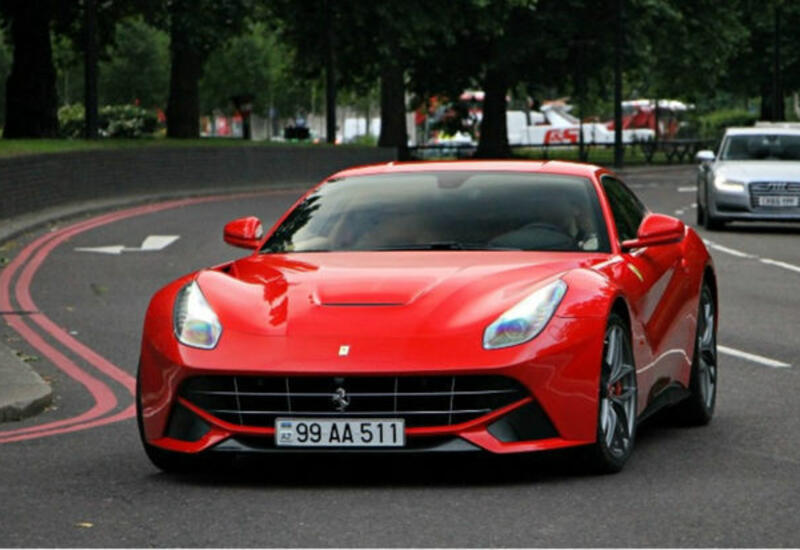 В Баку оштрафовали компанию-владельца Ferrari с госномером серии AA