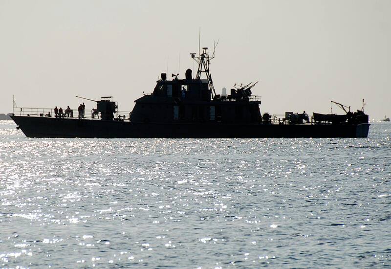 Американские корабли едва не столкнулись с иранскими катерами в Персидском заливе