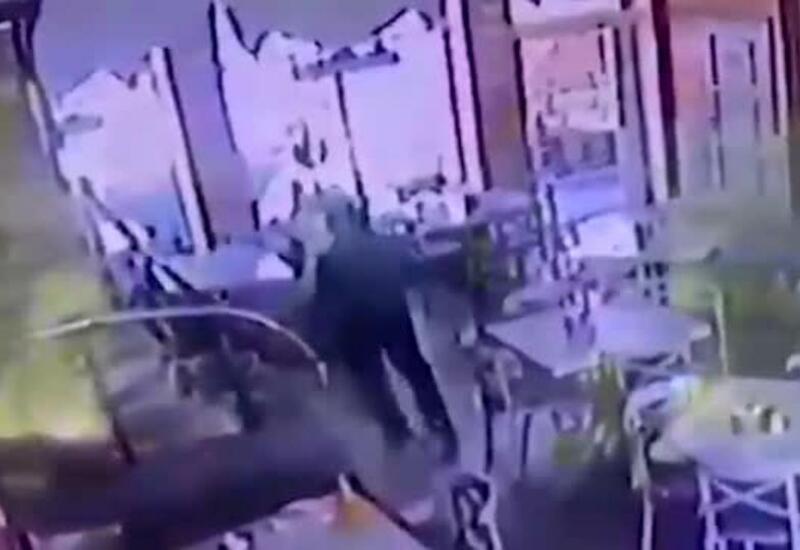 Момент убийства посетителя кафе на Кубани