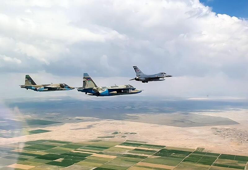 Военные пилоты Азербайджана и Турции на учениях «Анатолийский орел-2022»