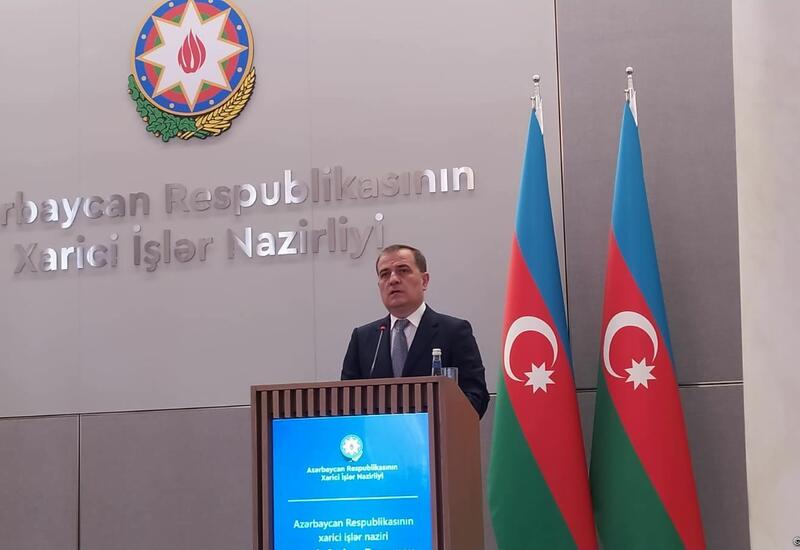 Россия и Азербайджан придают особое значение расширению транспортных связей